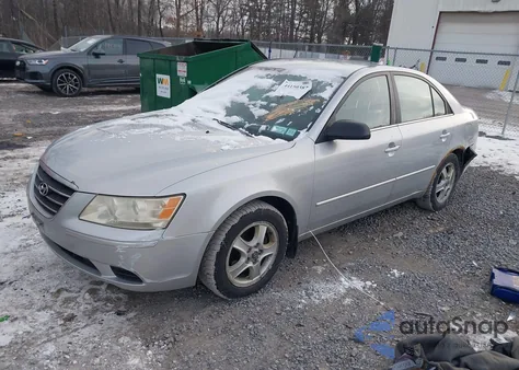 2009 Hyundai Sonata Gls z USA, uszkodzony, nr VIN 5NPET46C49H570587